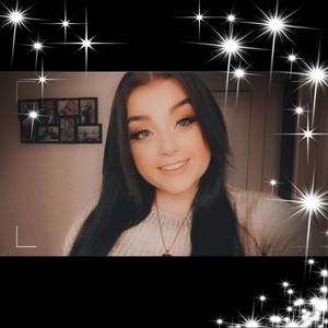 Meet your Posher, Caleigh